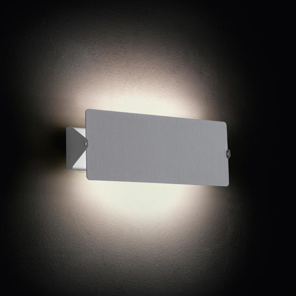 Pivotant double LED wall lamp