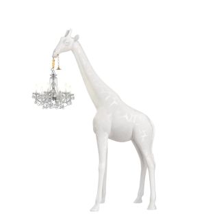giraffe in love - terra - qeeboo