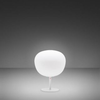 Lumi Mochi / F07 Table with stem